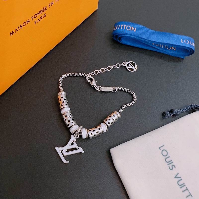 LV Bracelet 03lyr378